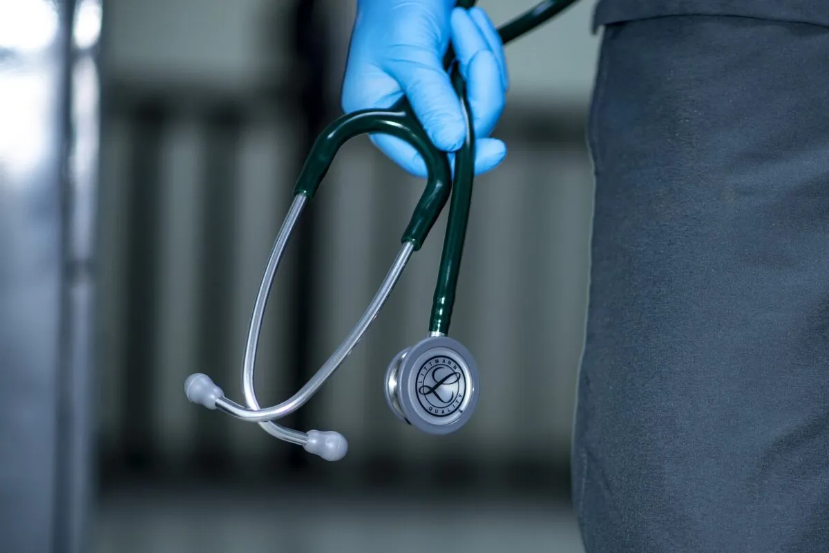 What Makes The Patient Portal Different From a PHR (Personal Health Records)?